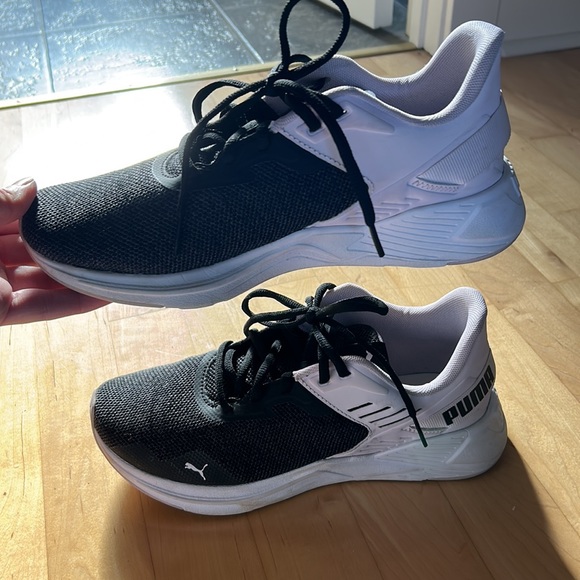Puma Runners - Picture 2 of 6